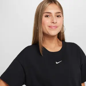 T-shirt de menina Nike Essential image-4