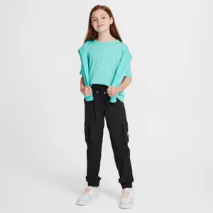 T-shirt de menina Nike Essential image-2