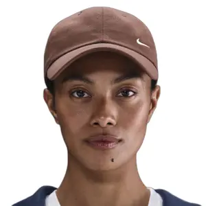 Gorra 5 Panel Nike Club image-1