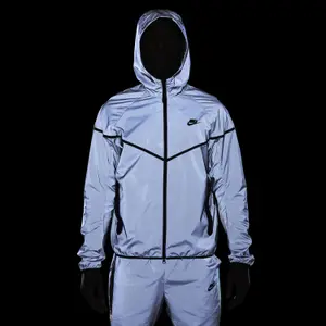 Reflective waterproof jacket Nike Tech image-3