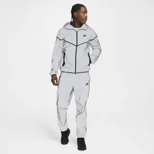 Reflective waterproof jacket Nike Tech image-1
