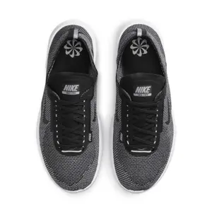 Cross training shoes Nike Free RN image-6