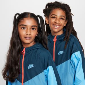 Chaqueta con capucha infantil Nike Windrunner Easy On image-6