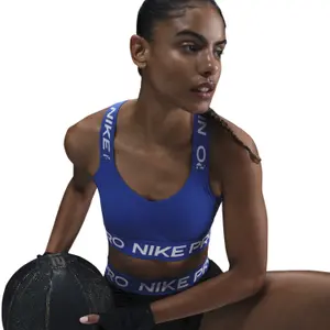 Sujetador de sujeción ligera para mujer Nike Pro image-4