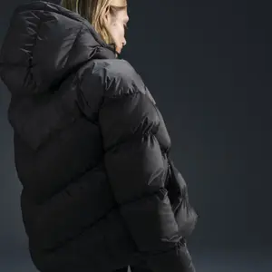Doudoune imperméable femme Nike image-4