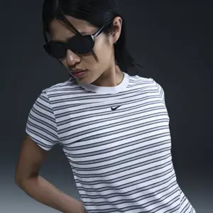 Women's T-shirt Nike Chill Knit image-5