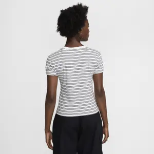 Women's T-shirt Nike Chill Knit image-1