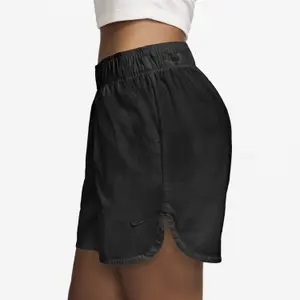 Short poplin women’s shorts Nike Chill image-6