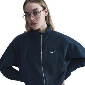 Veste femme Nike Everything Wovens image-2