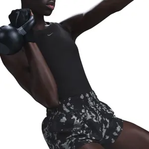 Short femme Nike One image-4