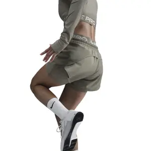 Short 2 en 1 femme Nike Pro image-2