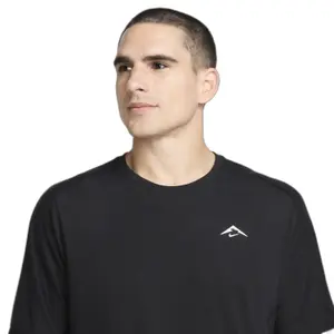 T-Shirt Nike Solar Chase image-4