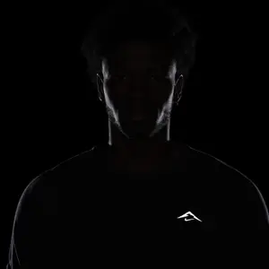 T-Shirt Nike Solar Chase image-5