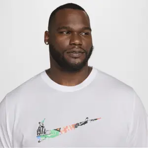 Camiseta Nike Dri-FIT image-6