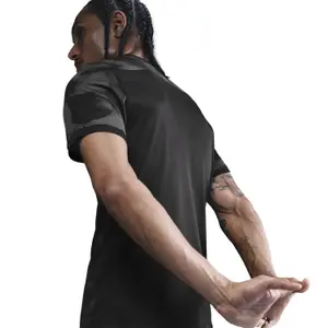 Camiseta Nike Academy+ image-3