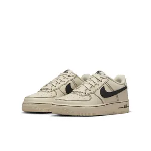 Trainers Nike Air Force 1 LV8 4 image-4