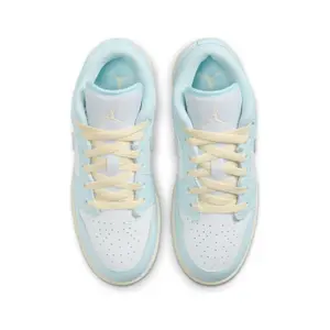 Basketball Kind Nike Air Jordan 1 Low SE image-3