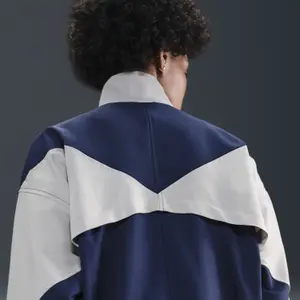 Chaqueta de deporte mujer Tottenham 2025/26 image-5