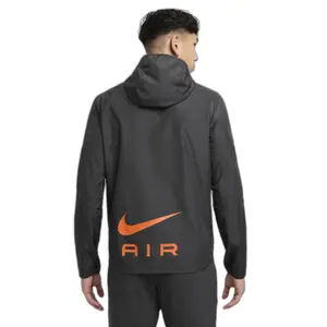Nepromokavá bunda Nike image-2