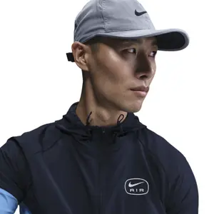Veste imperméable à capuche Nike Air image-5