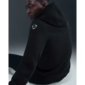 Chelsea Windbreaker Tech 2025/26 image-3