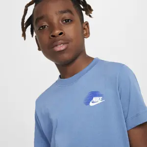 T-shirt à motif enfant Nike Standard Issue image-5