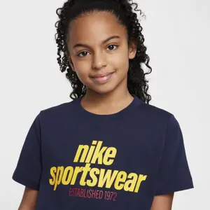 Camiseta infantil Nike Club image-4