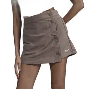 Jupe-short femme Nike Essential image-1