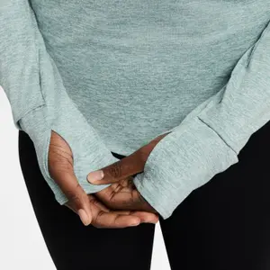 Sweatshirt 1/2 zip femme Nike Swift Dri-fit Uv image-2