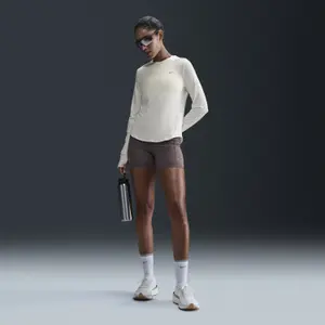 Camiseta manga larga mujer Nike Swift image-3