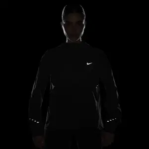 Chaqueta Nike Swift image-0