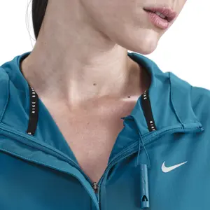 Women's waterproof jacket Nike Swift Repel image-5