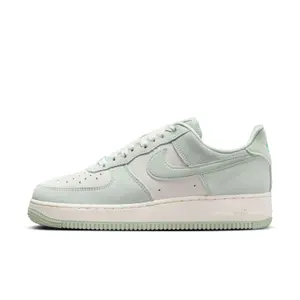 Damestrainers Nike Air Force 1 '07 SE image-1