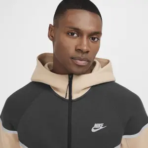 Chaqueta con capucha Nike Tech Ssnl TF+ Windrunner image-3