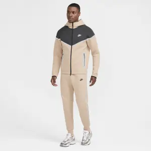 Chaqueta con capucha Nike Tech Ssnl TF+ Windrunner image-0