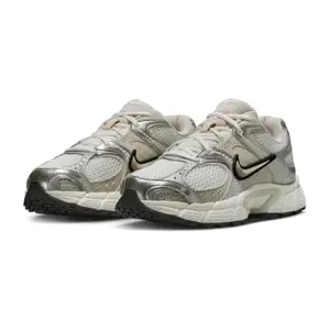Women's Trainers Nike V5 RNR image-4
