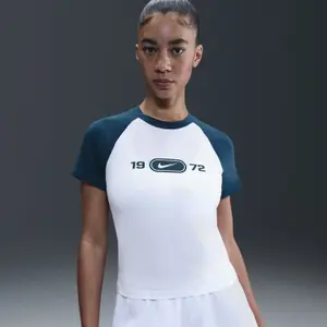 Women's T-shirt Nike Chill image-2