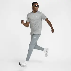 T-shirt Nike Stride image-1