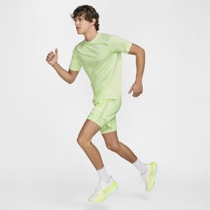 product/n/i/nike_hv5203-701_barely-volt_5.jpg