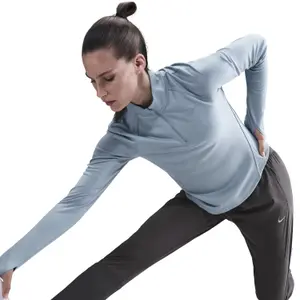 Pantalón Nike Swift image-3