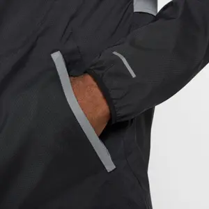 Impermeabile Nike Impossibly Light Windrunner image-3