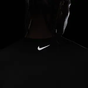 Camisola Nike Miler Flash image-6