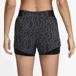 Pantalón corto mujer Nike Swift image-1