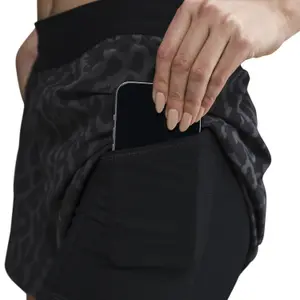 Pantalón corto mujer Nike Swift image-4