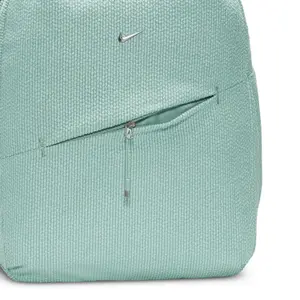 Mochila Nike Aura image-4