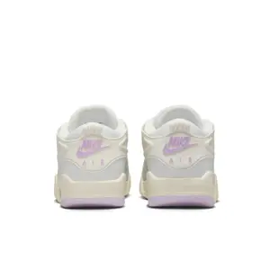 Baskets femme Nike Air Jordan 4 RM image-3