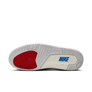 Sapatilhas Nike Air Jordan 3 Retro image-5