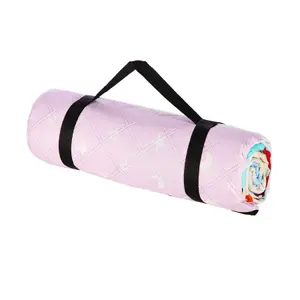 Manta de picnic NILS Camp Giraffe image-2