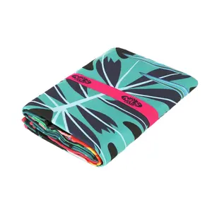 Toalha de microfibra NILS Camp NCR14 Leaves image-1