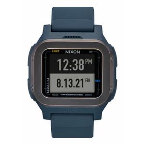 a1324-307-00-titta-pa-nixon-regulus-expedition-marinbla-tu